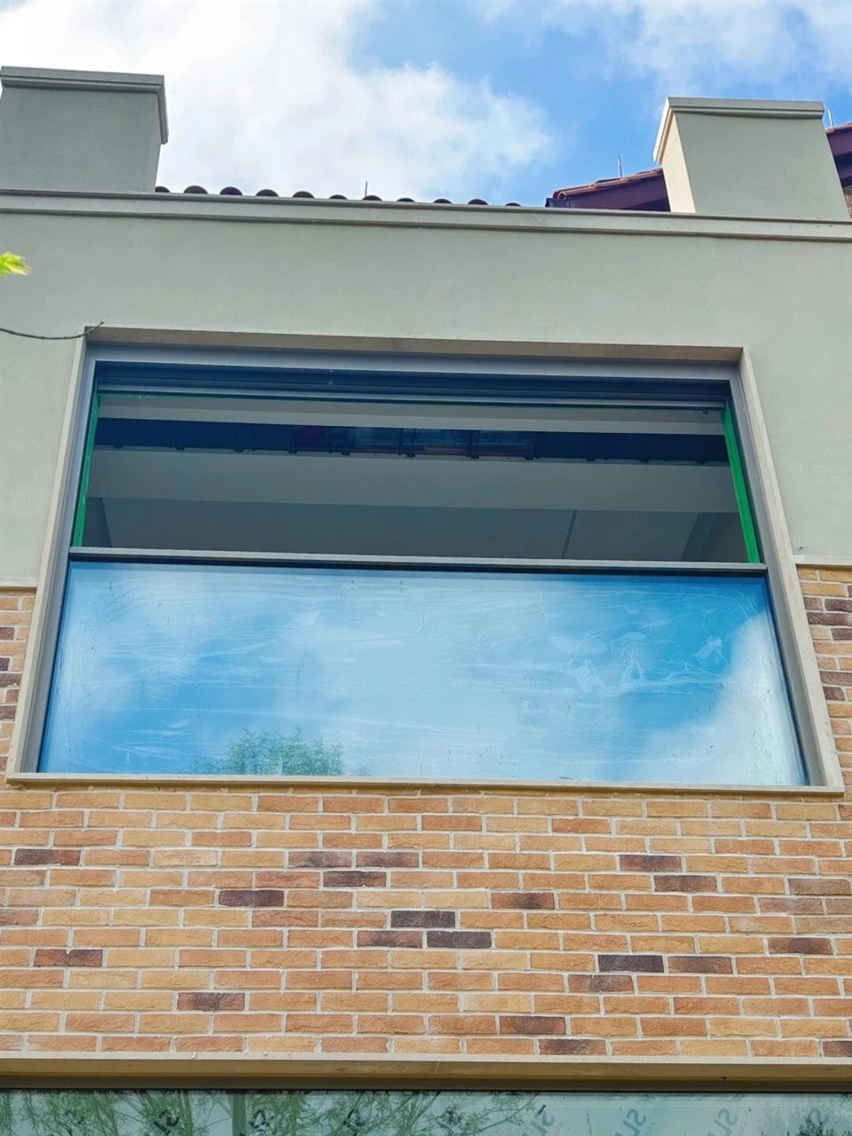 Out Lift Windows suppliers